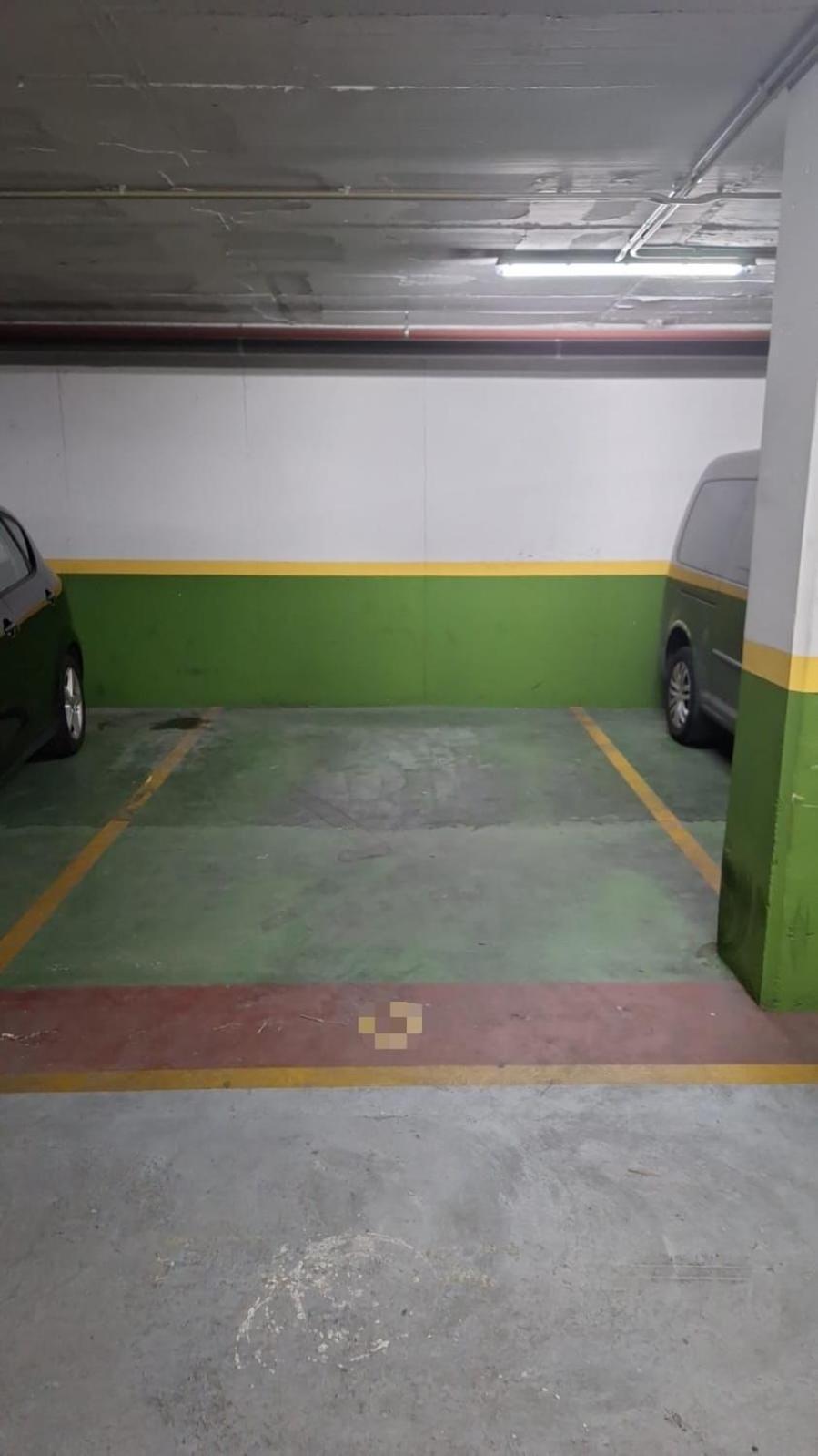 Piso Con Patio Privado Y Parking Nervion Sevilla Esterno foto